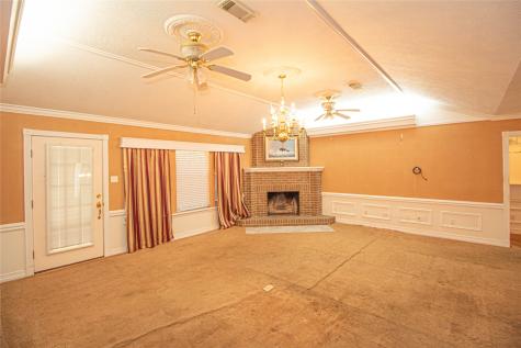 1300 W Church Street 12 Livingston TX 77351
