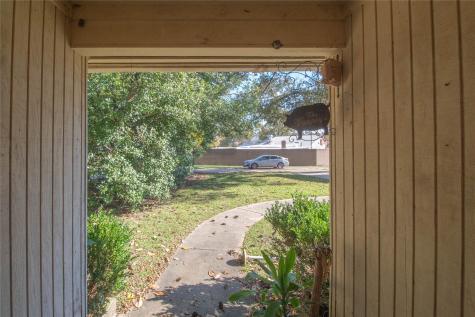 1300 W Church Street 12 Livingston TX 77351