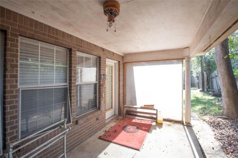 1300 W Church Street 12 Livingston TX 77351