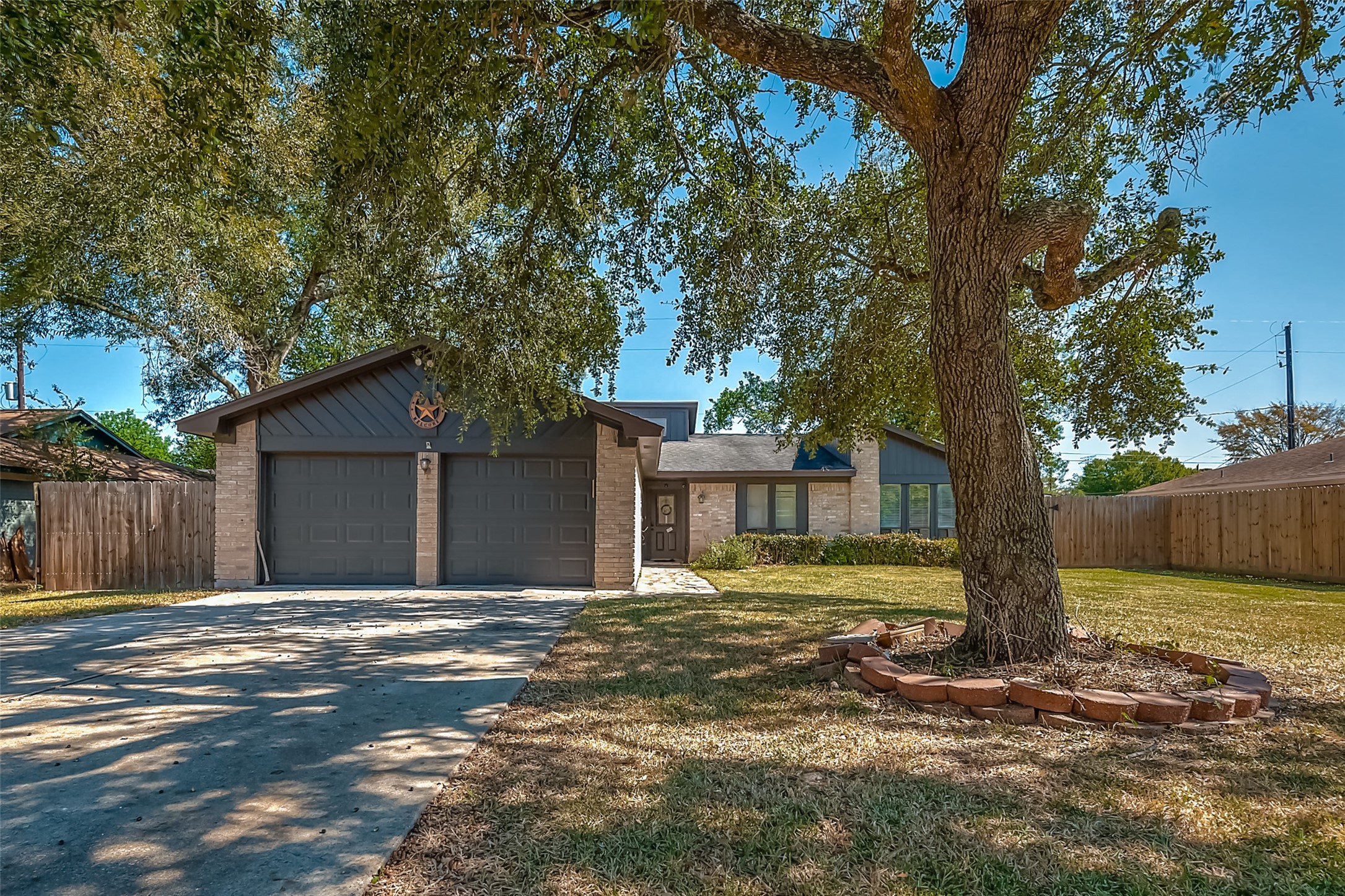 7418 Willow Oak Drive Baytown TX 77521
