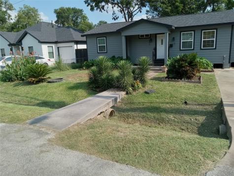 1005 Lucky Street Houston TX 77088
