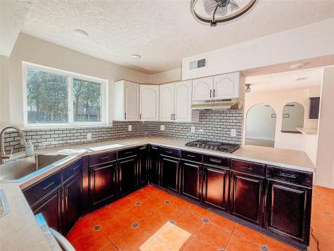 2206 Roman Forest Boulevard New Caney TX 77357