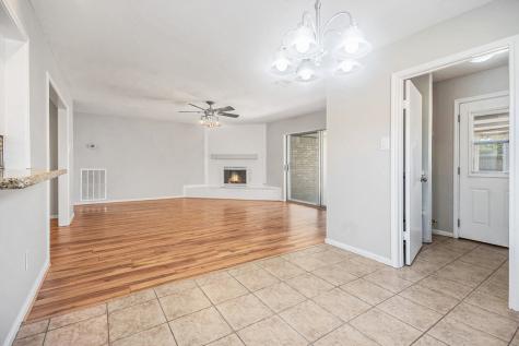 1920 Crooked Creek Lane Pearland TX 77581