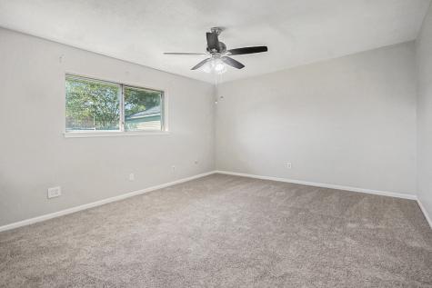 1920 Crooked Creek Lane Pearland TX 77581