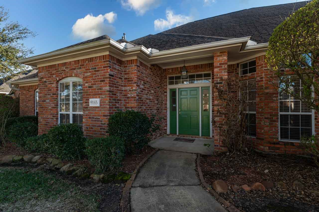 6065 Barrington Avenue Beaumont TX 77706