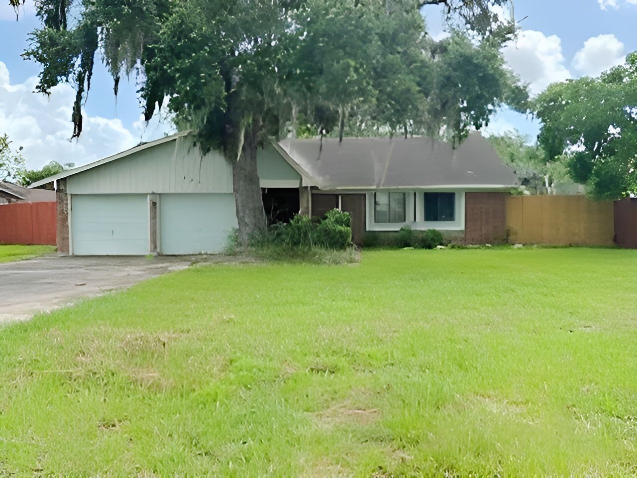 288 Twin Lakes Boulevard W West Columbia TX 77486