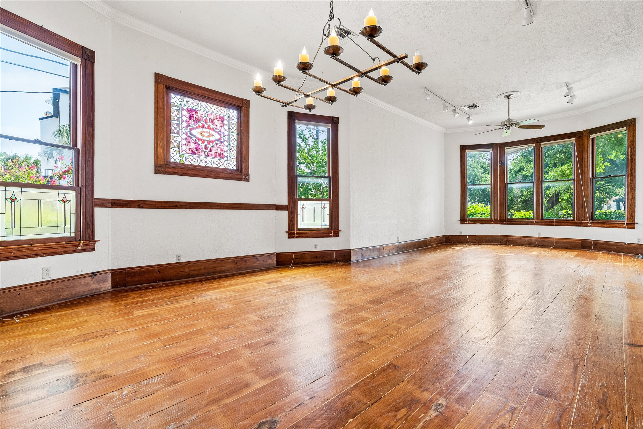 2304 Mason Street Houston TX 77006