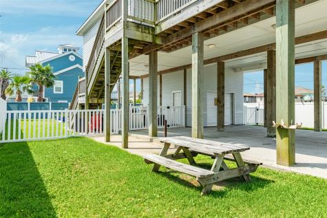 16547 Jolly Roger Road Jamaica Beach TX 77554