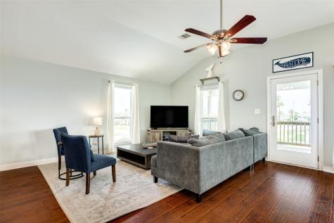 16547 Jolly Roger Road Jamaica Beach TX 77554