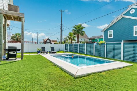 16547 Jolly Roger Road Jamaica Beach TX 77554