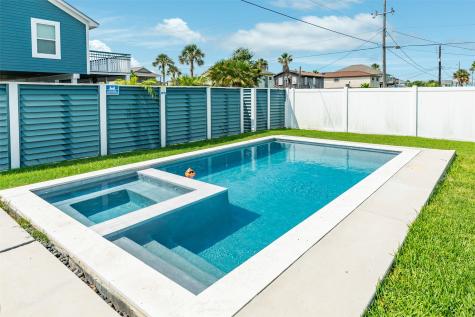 16547 Jolly Roger Road Jamaica Beach TX 77554