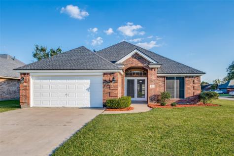 52 Michelia Court Lake Jackson TX 77566