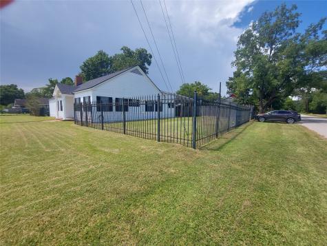 2769 Beaumont Avenue Liberty TX 77575