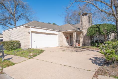14202 Hillvale Drive Houston TX 77077