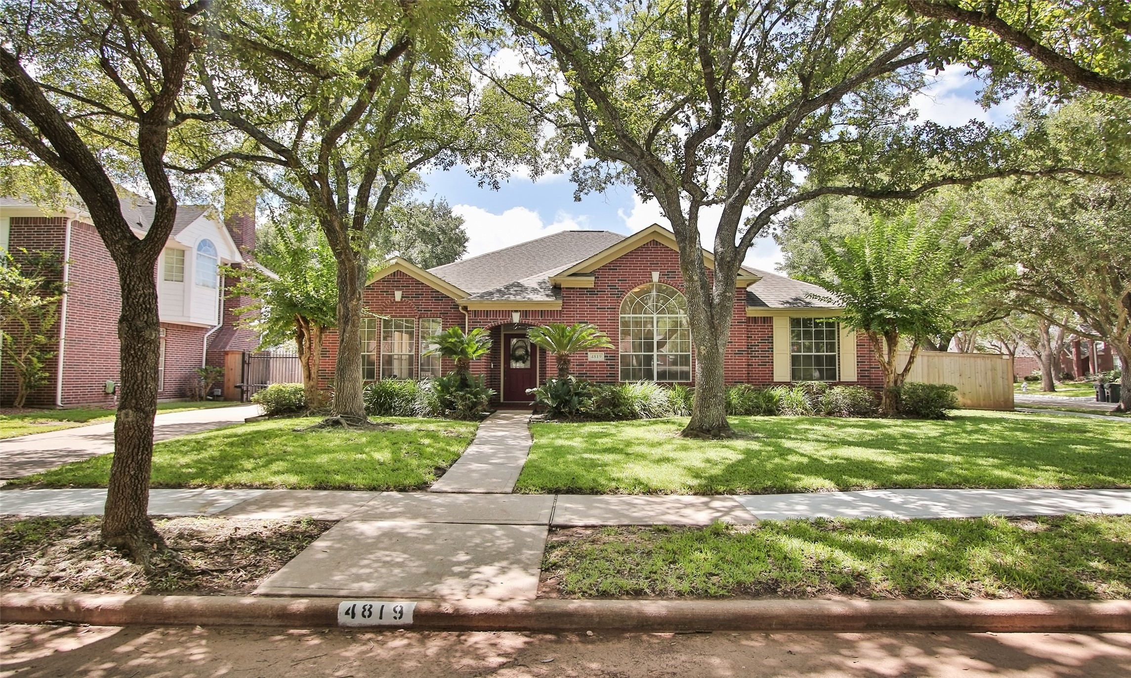 4819 Dixie Court Sugar Land TX 77478