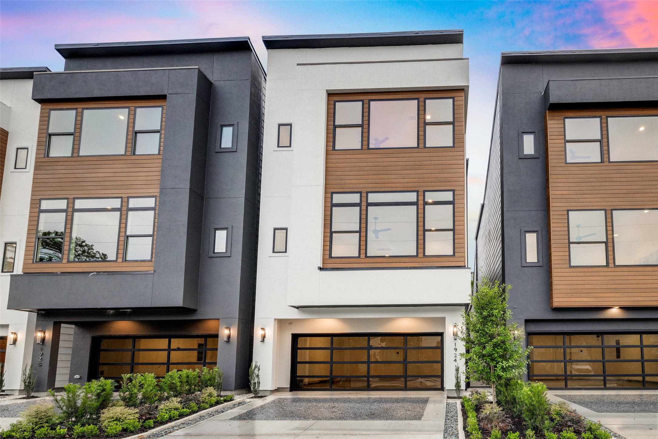1924 W Clay Street Houston TX 77019