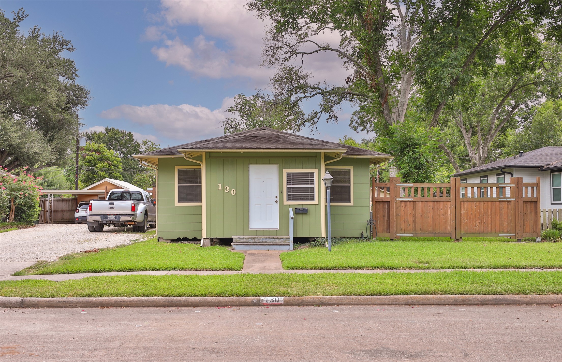 130 2nd Street Sugar Land TX 77498