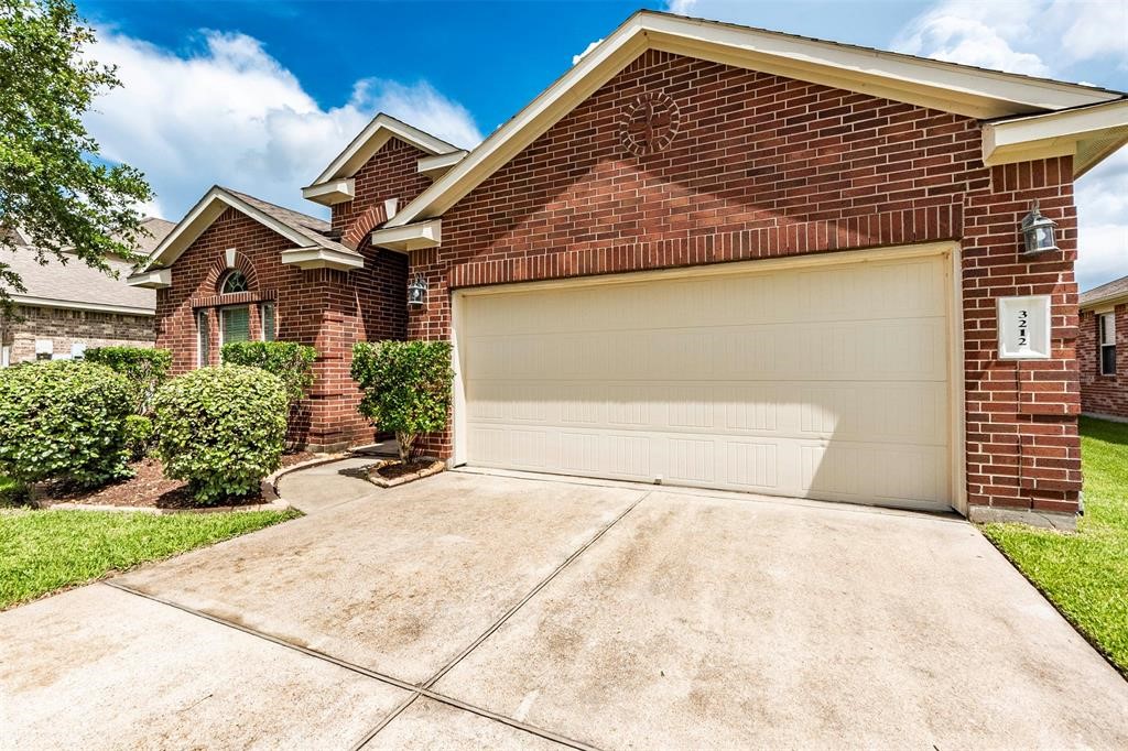 3212 Granite Gate Lane Dickinson TX 77539