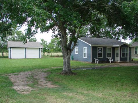 614 Margie Street Wallis TX 77485