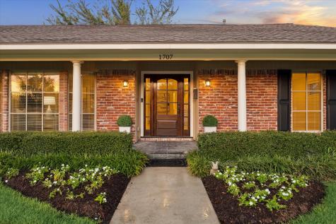 1707 Briarmead Drive Houston TX 77057