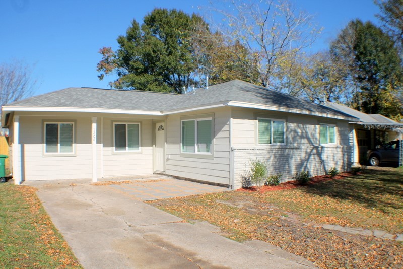1206 Gober Street Houston TX 77017