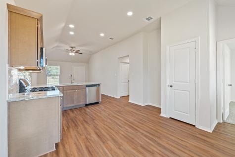 1231 High Street Navasota TX 77868