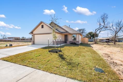 1231 High Street Navasota TX 77868