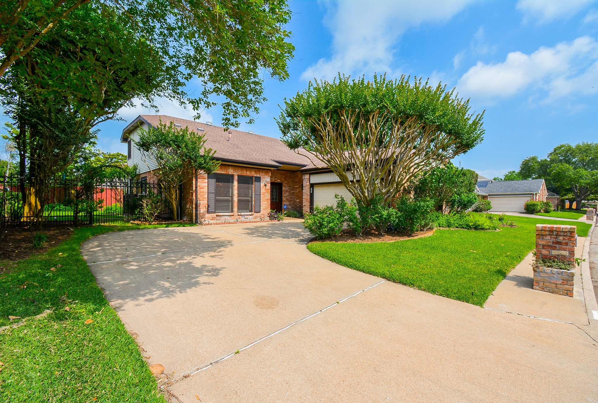 3902 Crystal Falls Drive Missouri City TX 77459