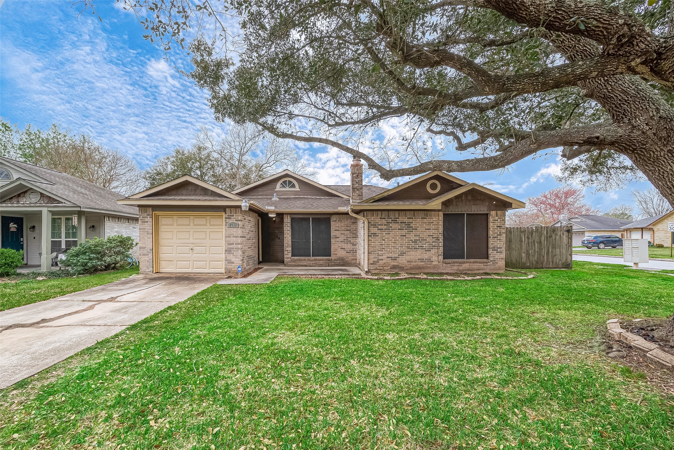 8702 Lazy Brook Lane La Porte TX 77571