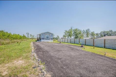 2056 Road 5210 Cleveland TX 77327