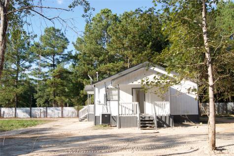 761 Road 3802 Cleveland TX 77328