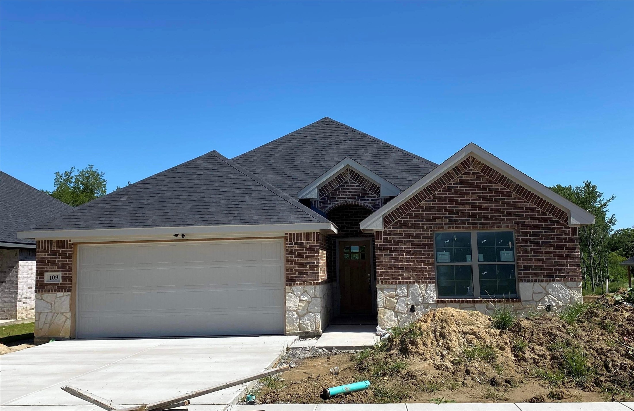 109 Randal Row Corsicana TX 75110