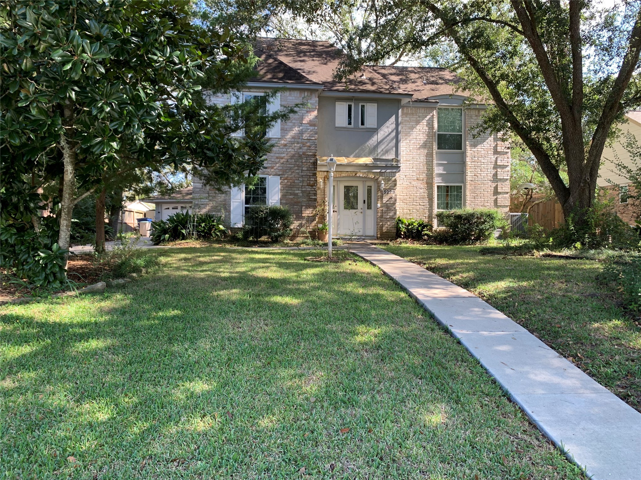 5223 Whittier Oaks Drive Friendswood TX 77546