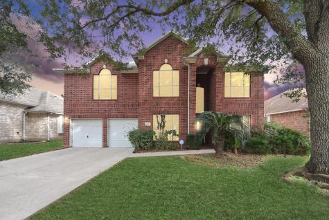 823 Portsmouth Drive Pearland TX 77584