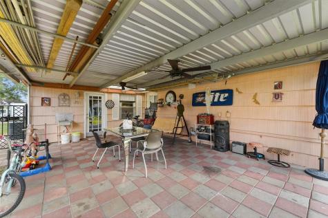 1404 Hemlock Drive Pasadena TX 77502