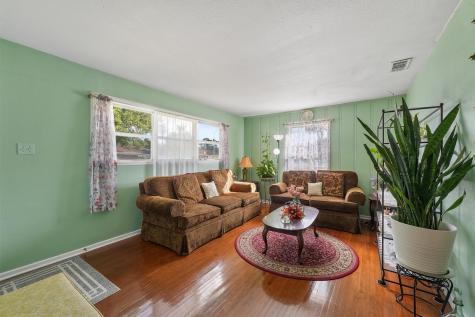 1404 Hemlock Drive Pasadena TX 77502