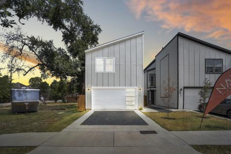 4948 Creekmont Drive Houston TX 77091
