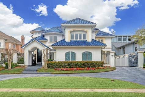 2204 Twin Oaks Boulevard Kemah TX 77565