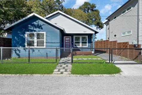 1311 Finch Street Houston TX 77009