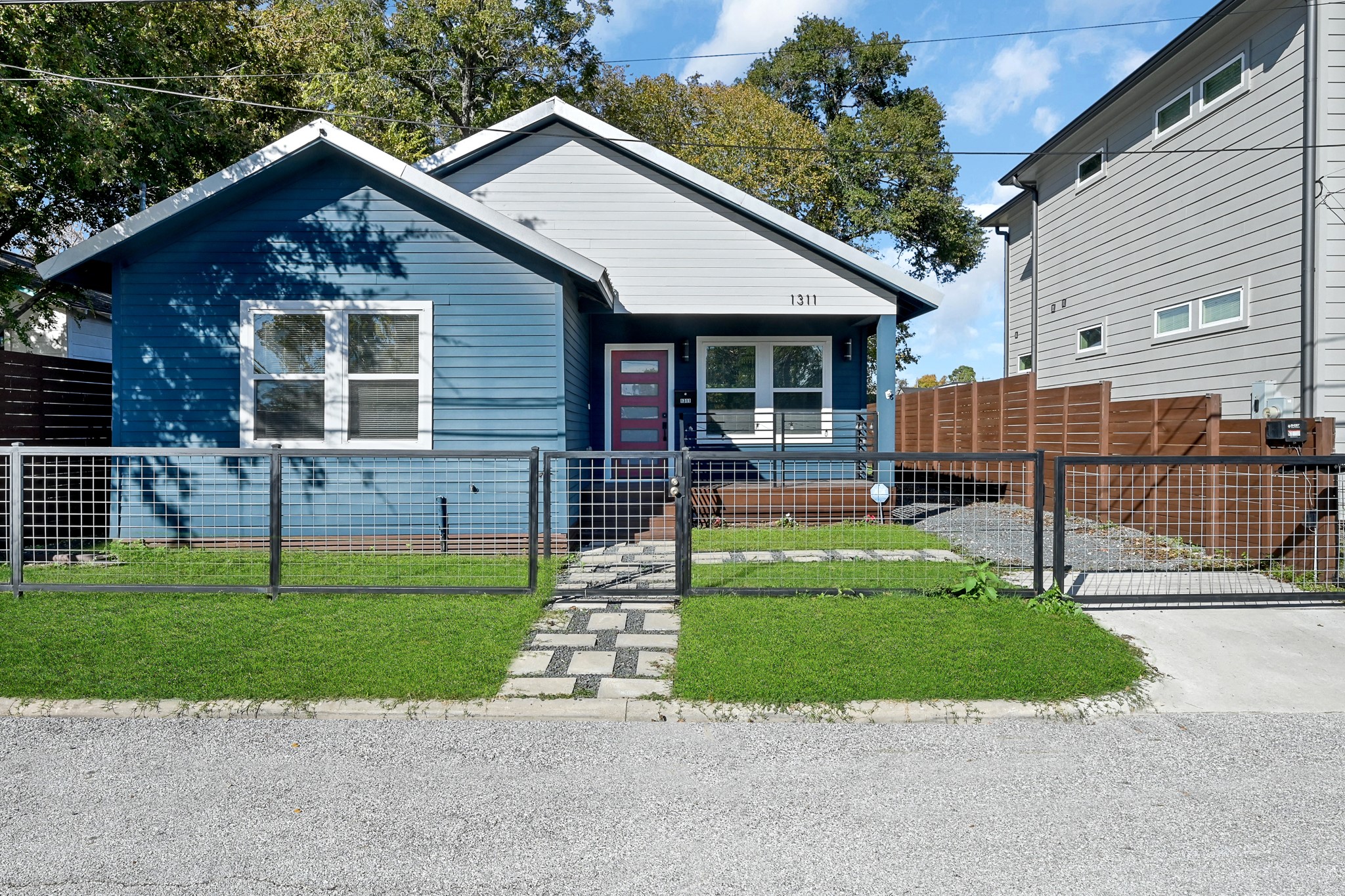 1311 Finch Street Houston TX 77009