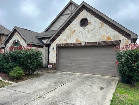 6016 Little Grove Drive Pearland TX 77581