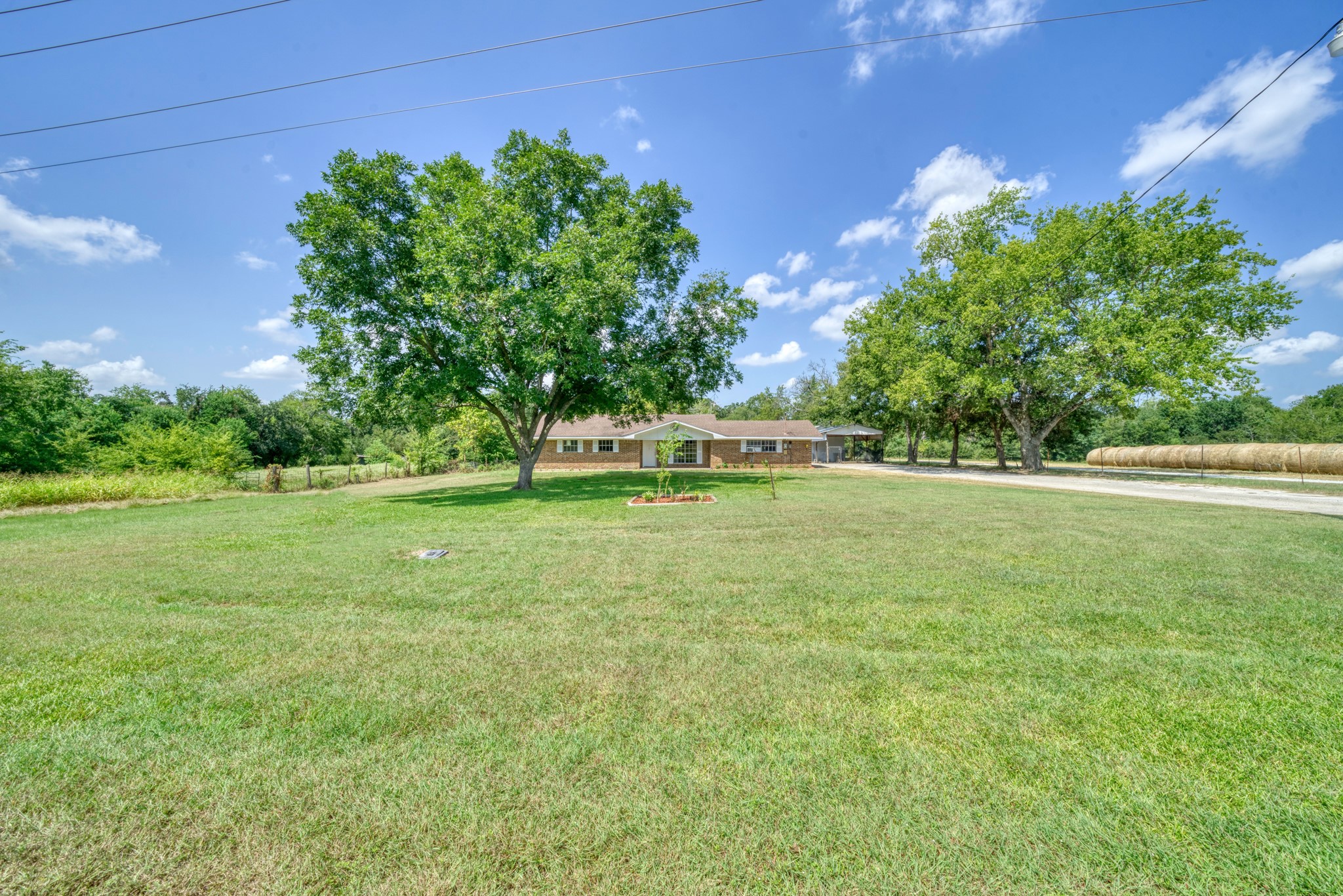 1927 Highway 75 N Madisonville TX 77864