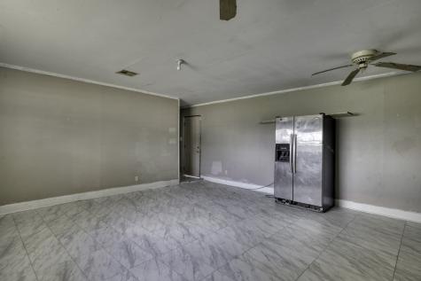 1927 Highway 75 N Madisonville TX 77864