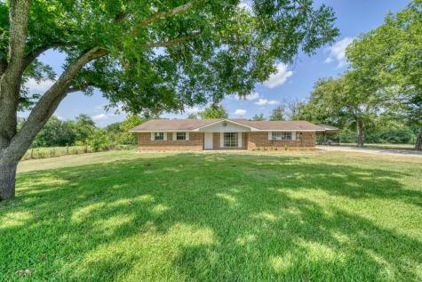 1927 Highway 75 N Madisonville TX 77864