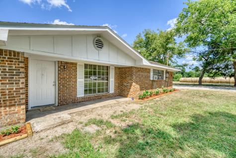 1927 Highway 75 N Madisonville TX 77864