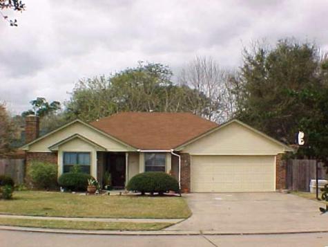 120 Bougainvillea Street Lake Jackson TX 77566
