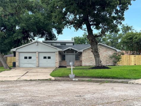 159 Blue Castle Court Houston TX 77015