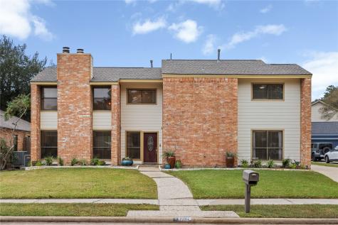1610 E Hedgecroft Drive El Lago TX 77586