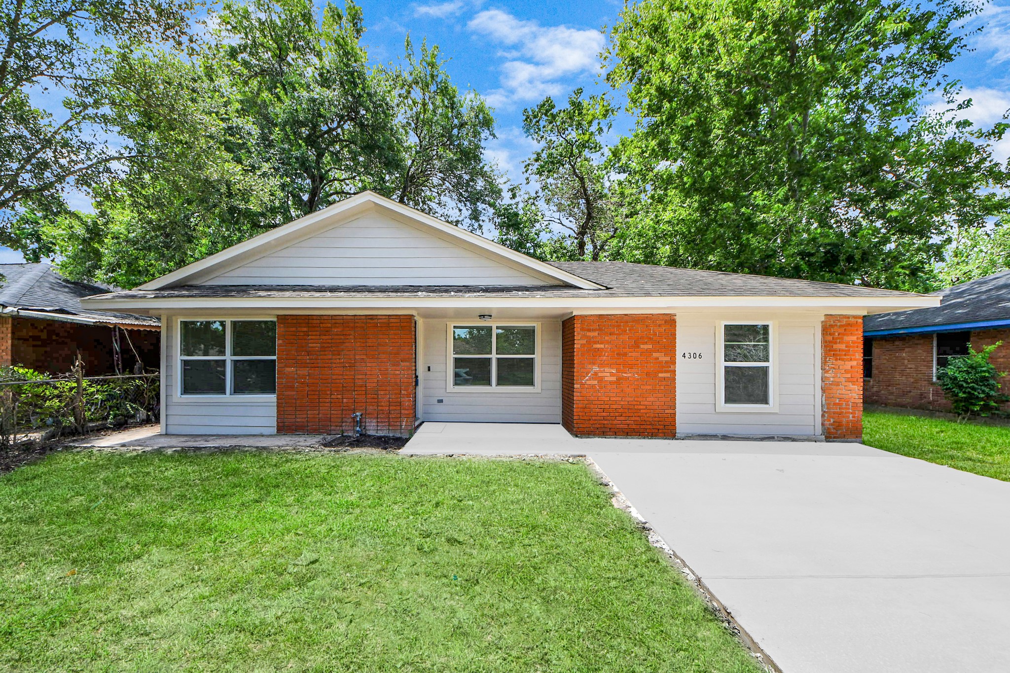 4306 Brisbane Street Houston TX 77047