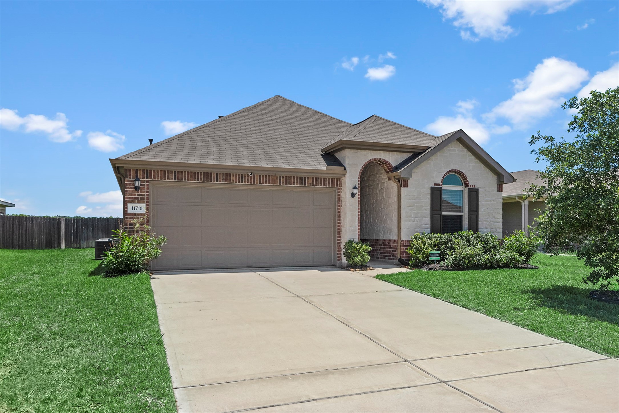 11710 Redbud Creek Lane Houston TX 77038